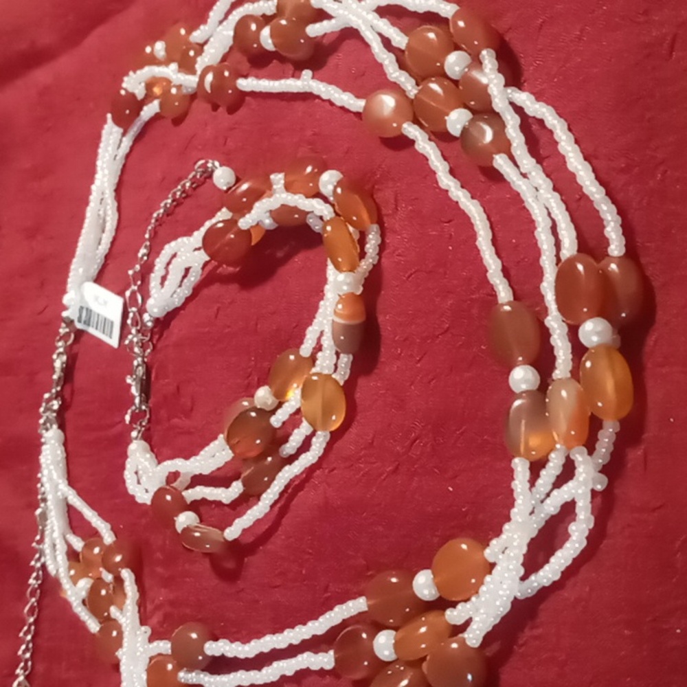 Multi layered necklace sz 16-19 & bracelet set bracelet sz 6-9 extendable
